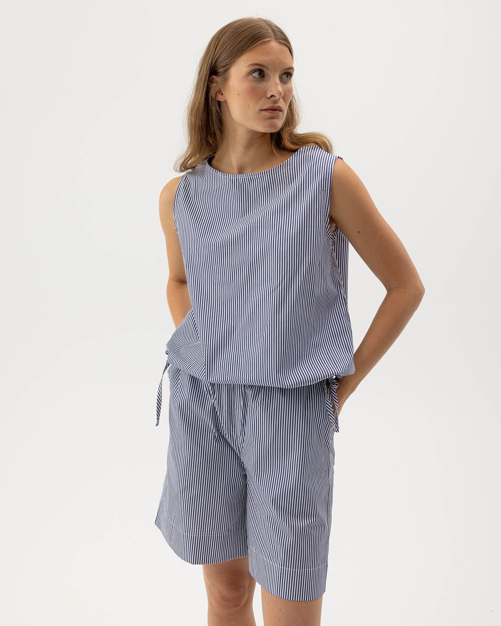 Holebrook Marie Shorts - Navy / White