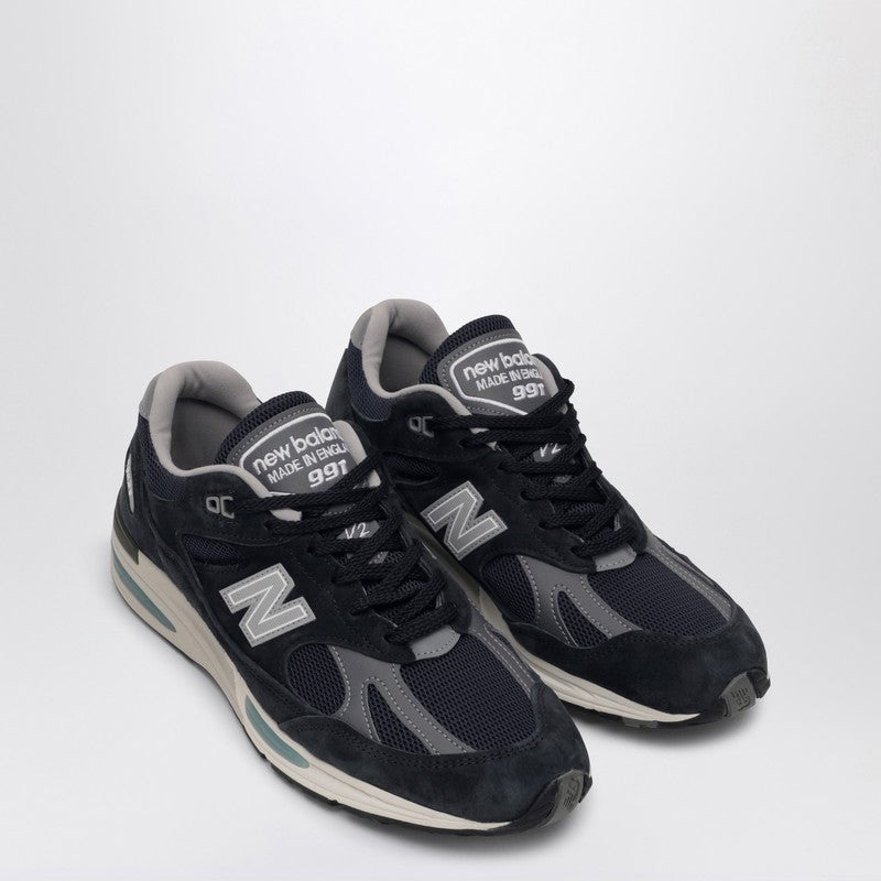 New Balance Made in UK 991v2 Sneakers in Navy Blue