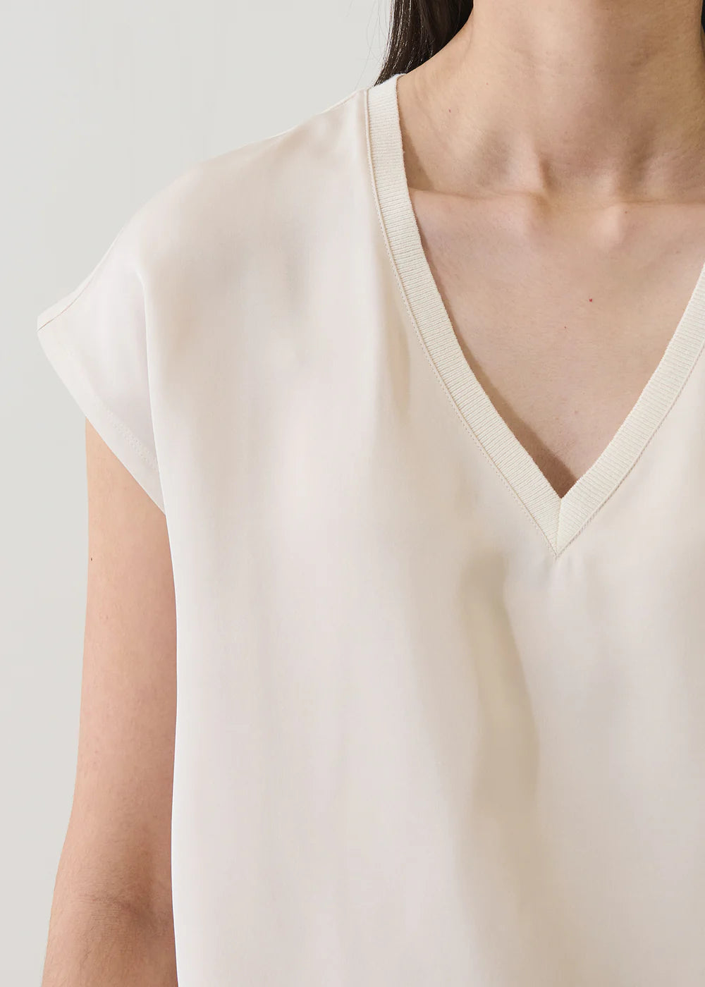 Silk Dolman V-Neck T-Shirt