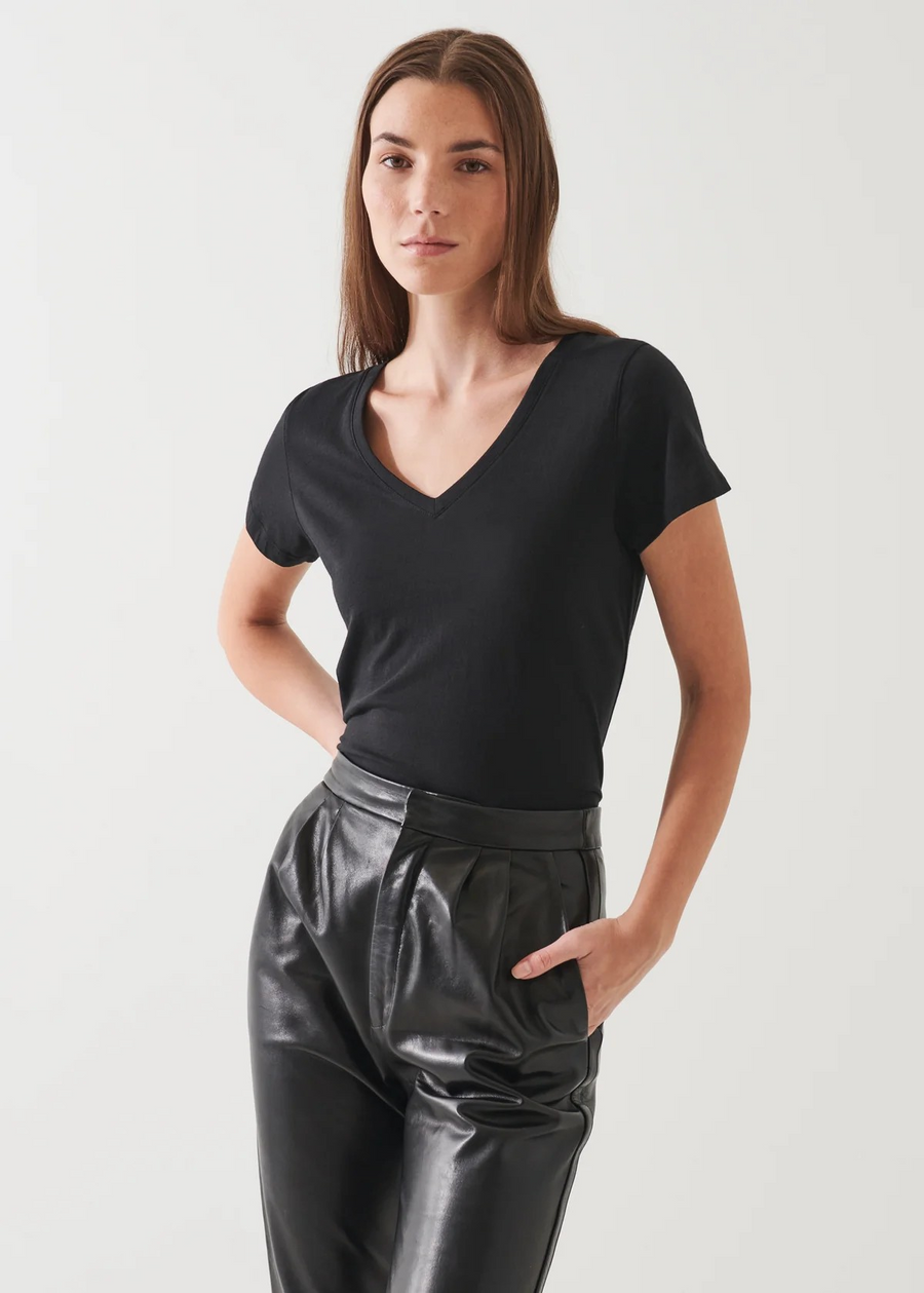 Patrick Assaraf Pima Cotton Classic Fit V-Neck