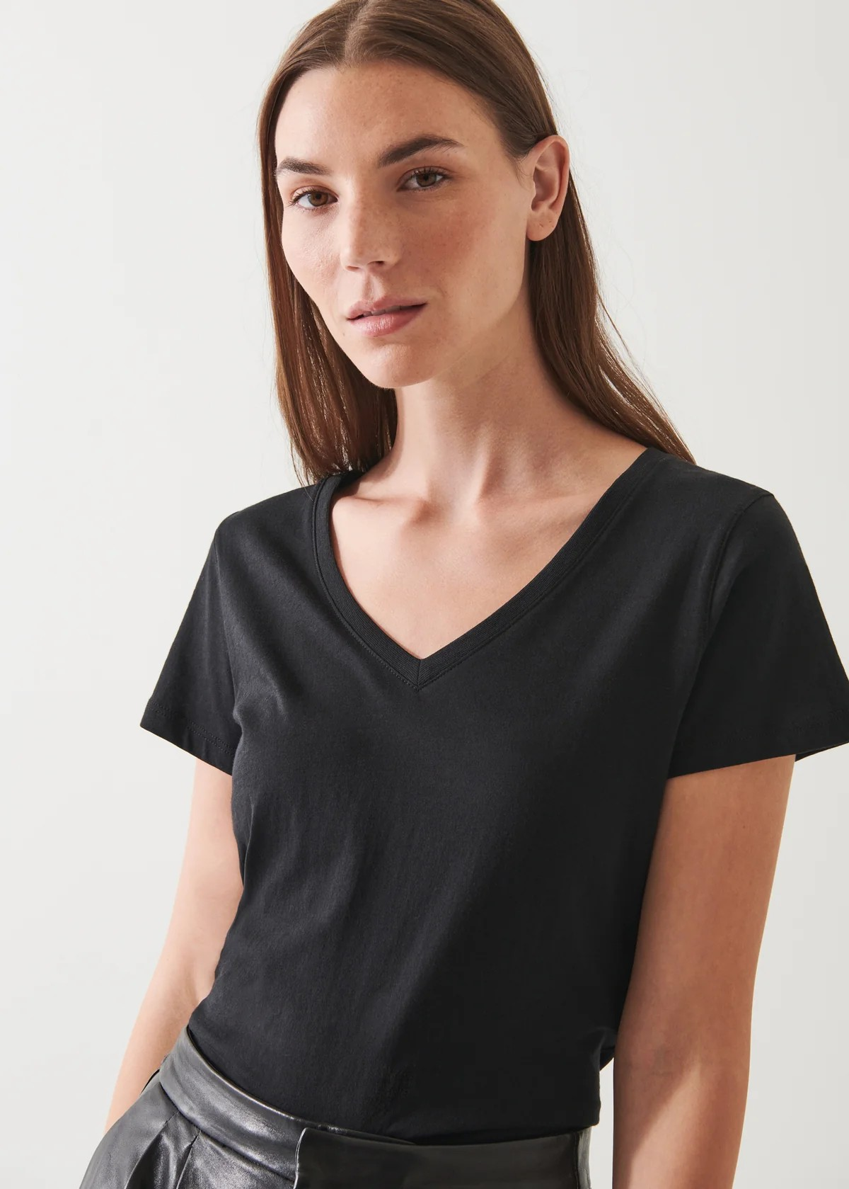 Patrick Assaraf Pima Cotton Classic Fit V-Neck