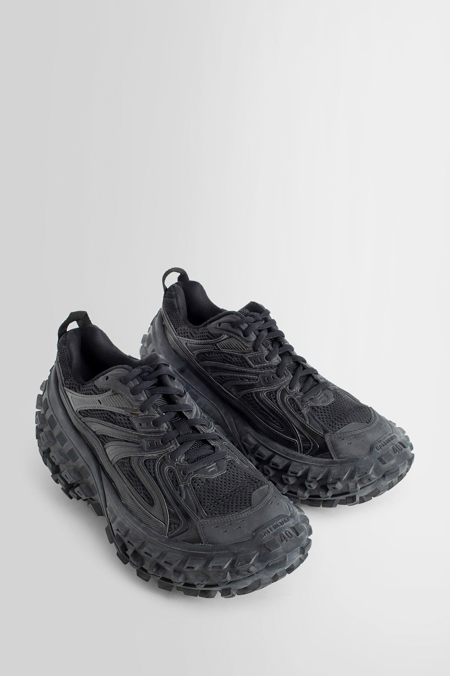 bouncer sneakers