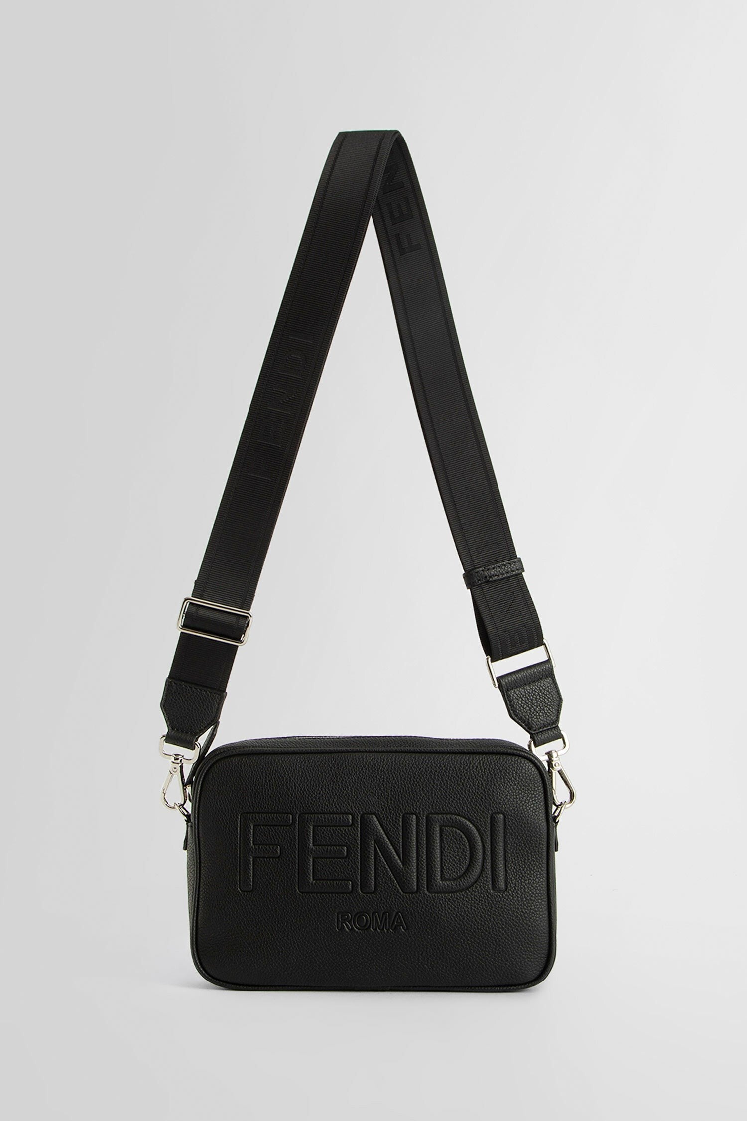 fendi roma camera bag