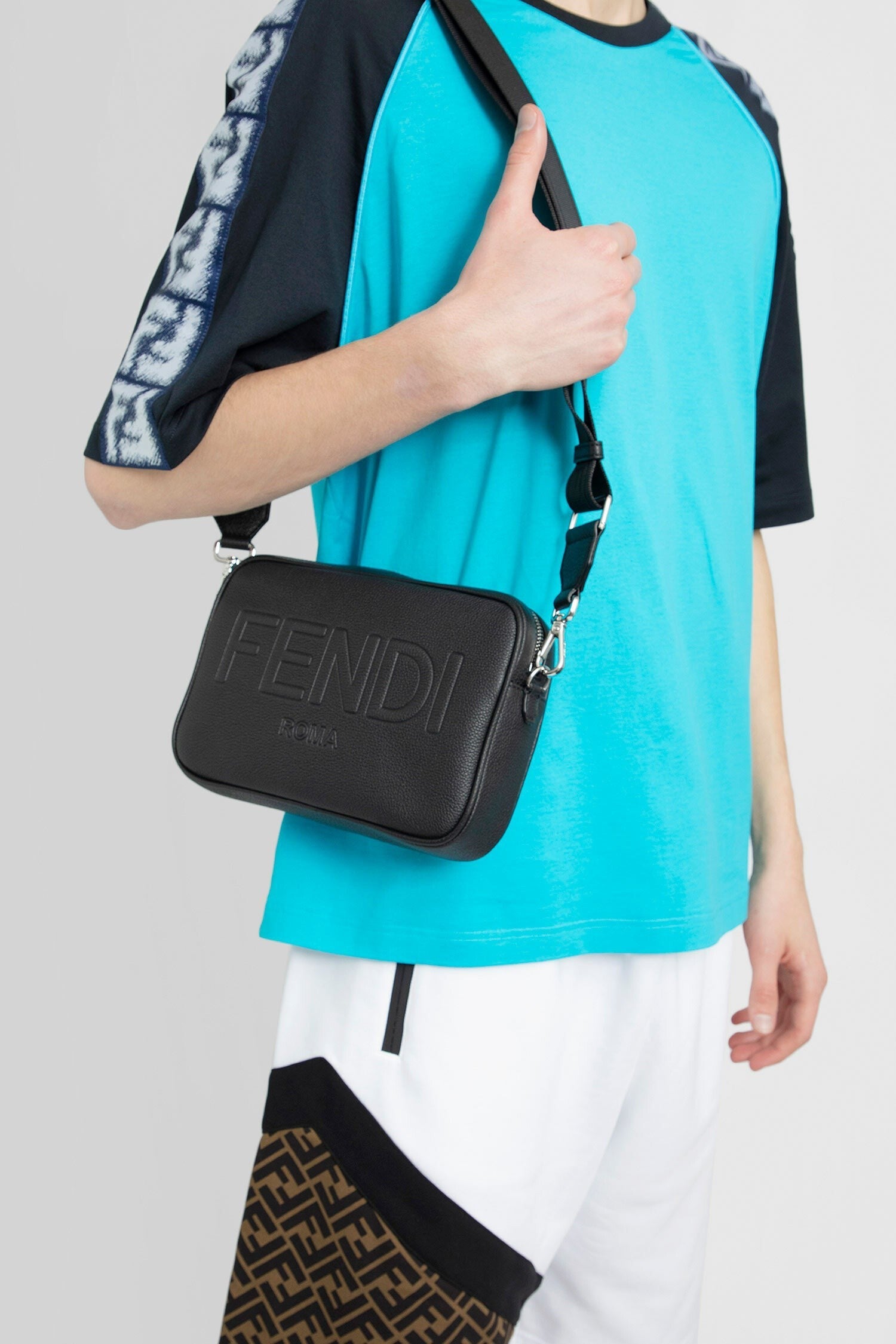 fendi roma camera bag
