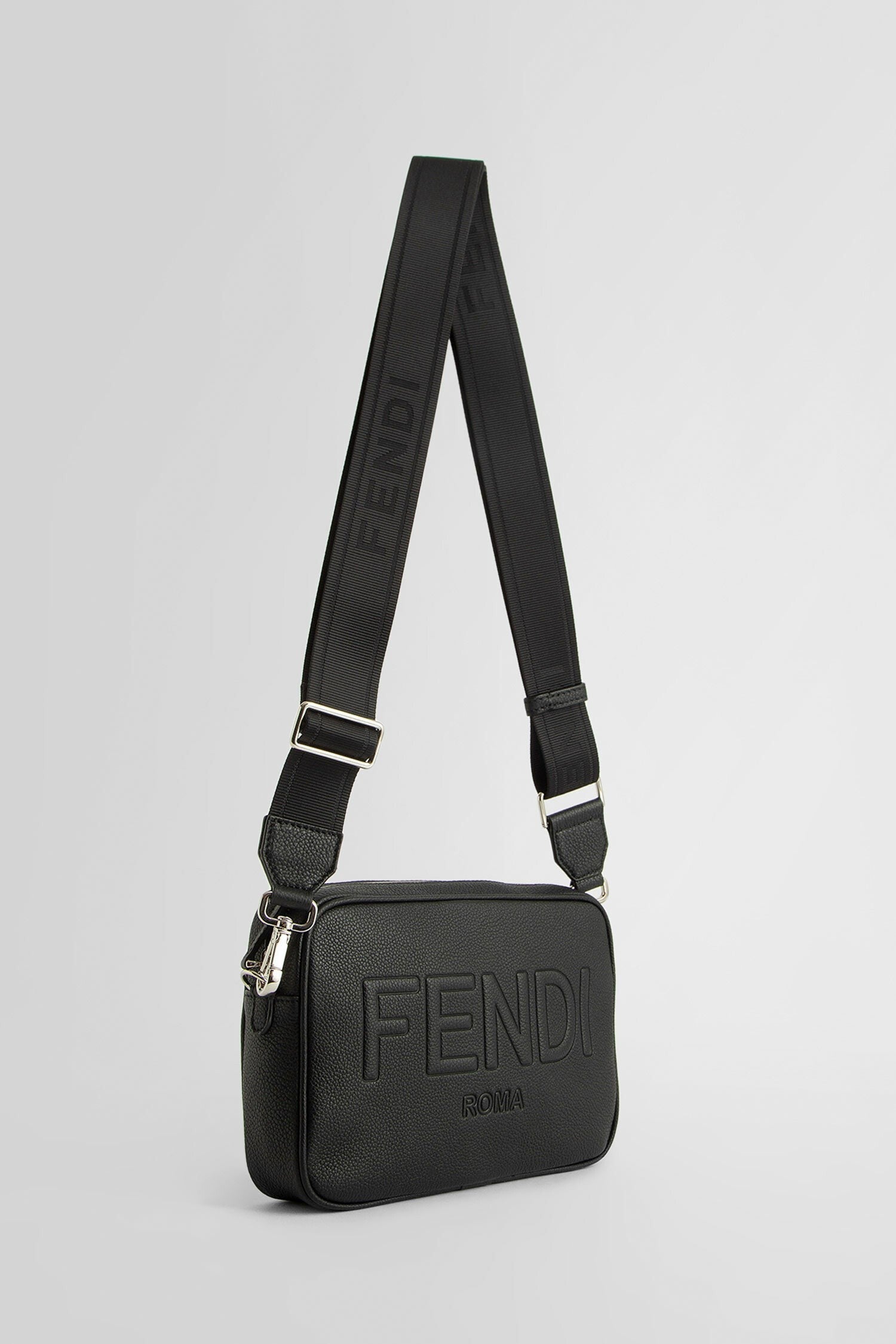 fendi roma camera bag
