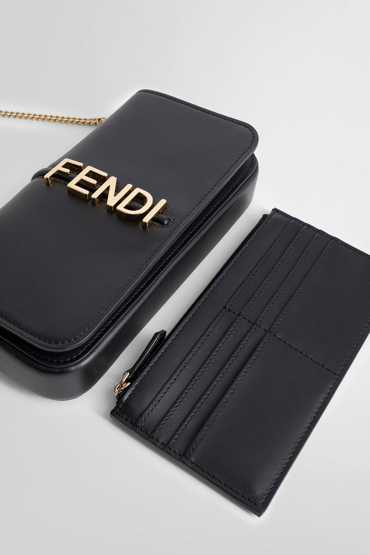 fendigraphy wallet on chain