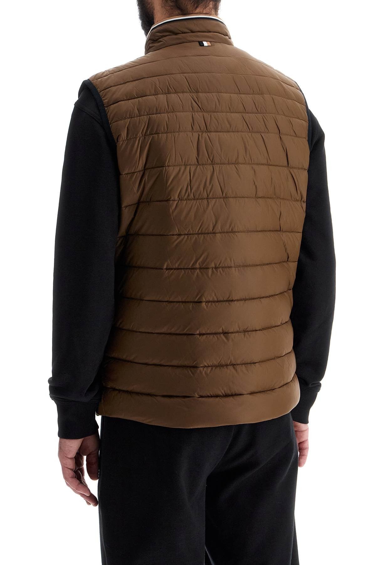 gilet trapuntato verde in poliestere riciclato con zip