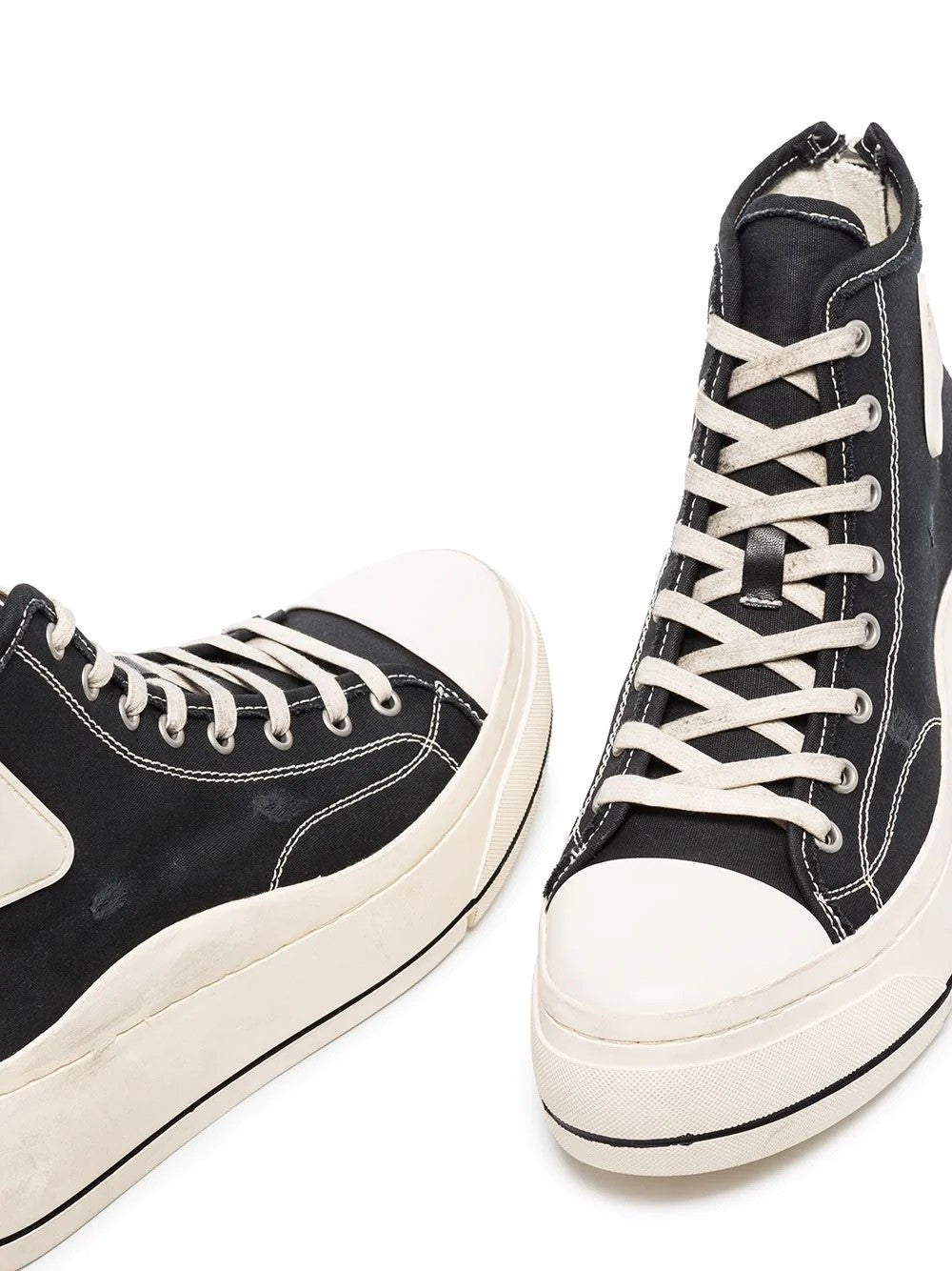 High Top Sneaker