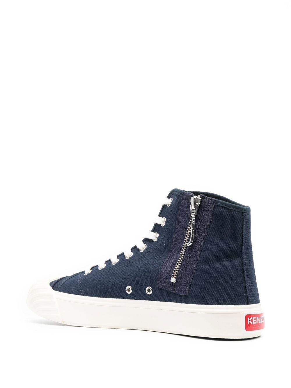 High Top Sneaker
