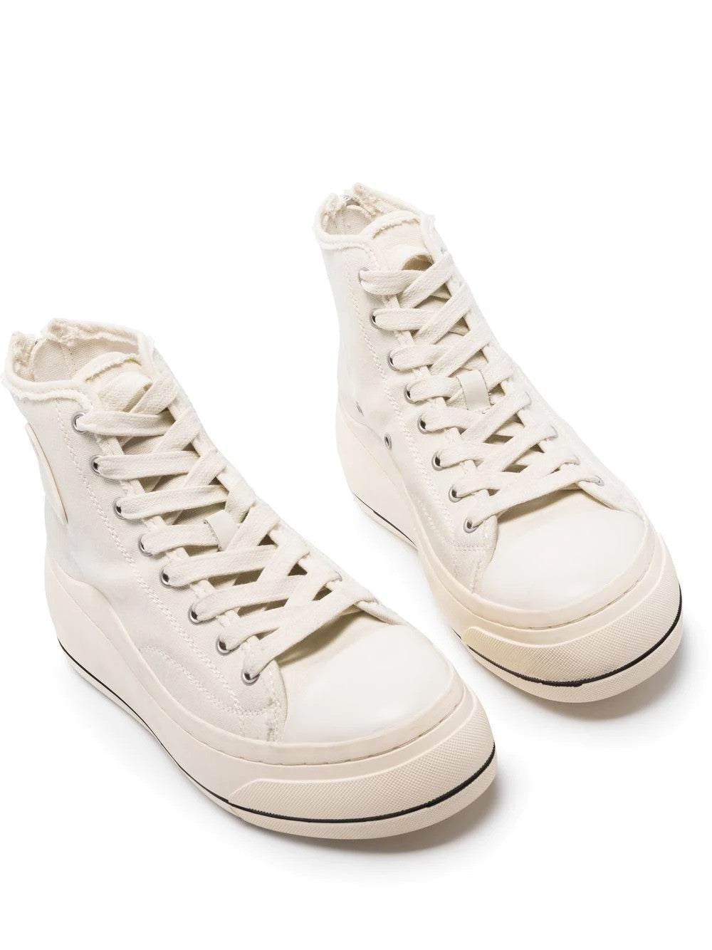 High Top Sneaker