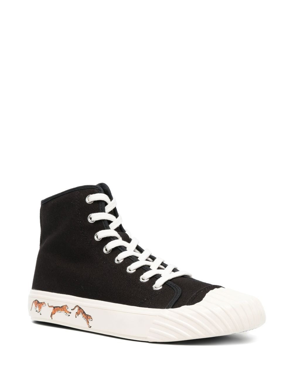 High Top Sneaker
