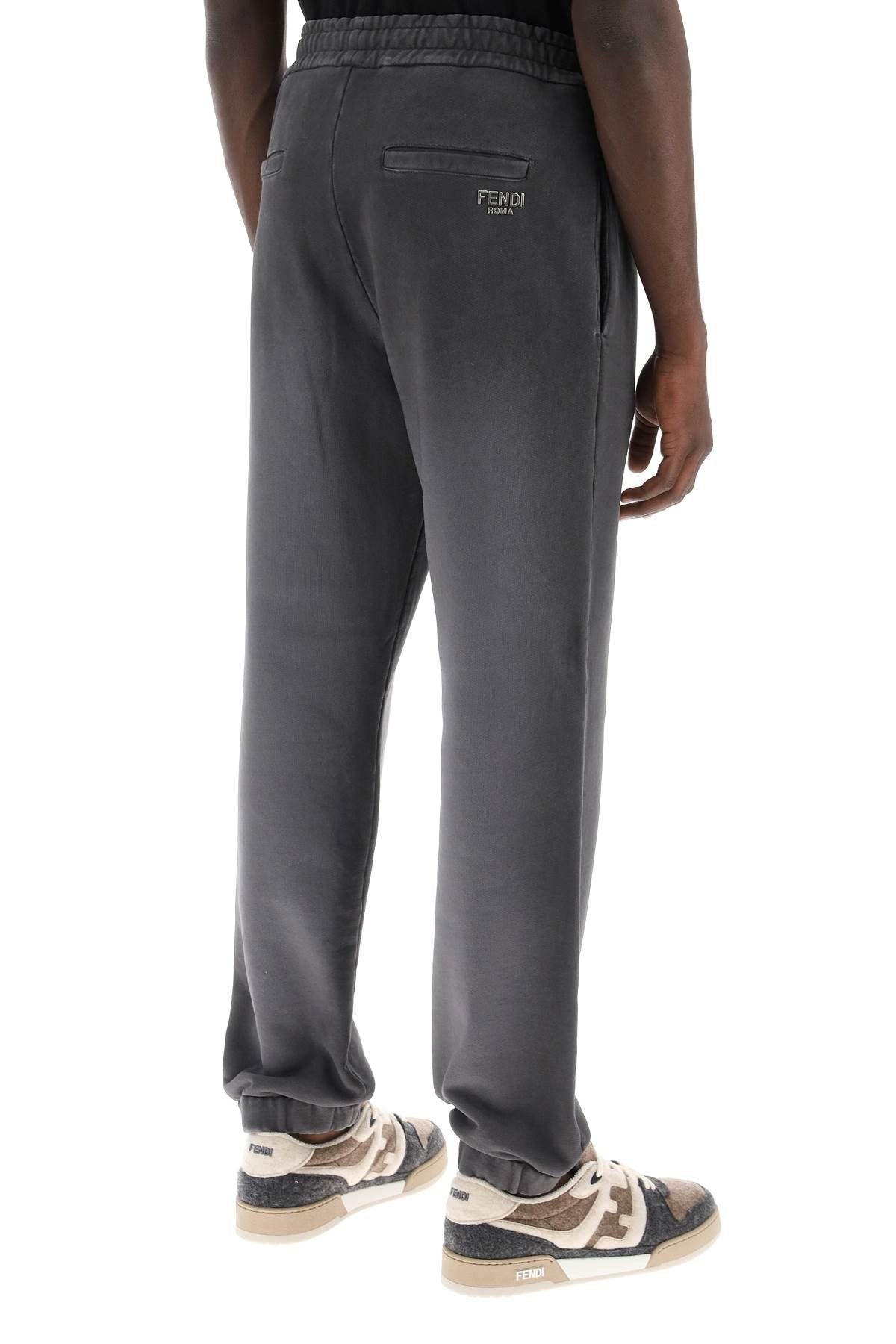 joggers in washed cotton