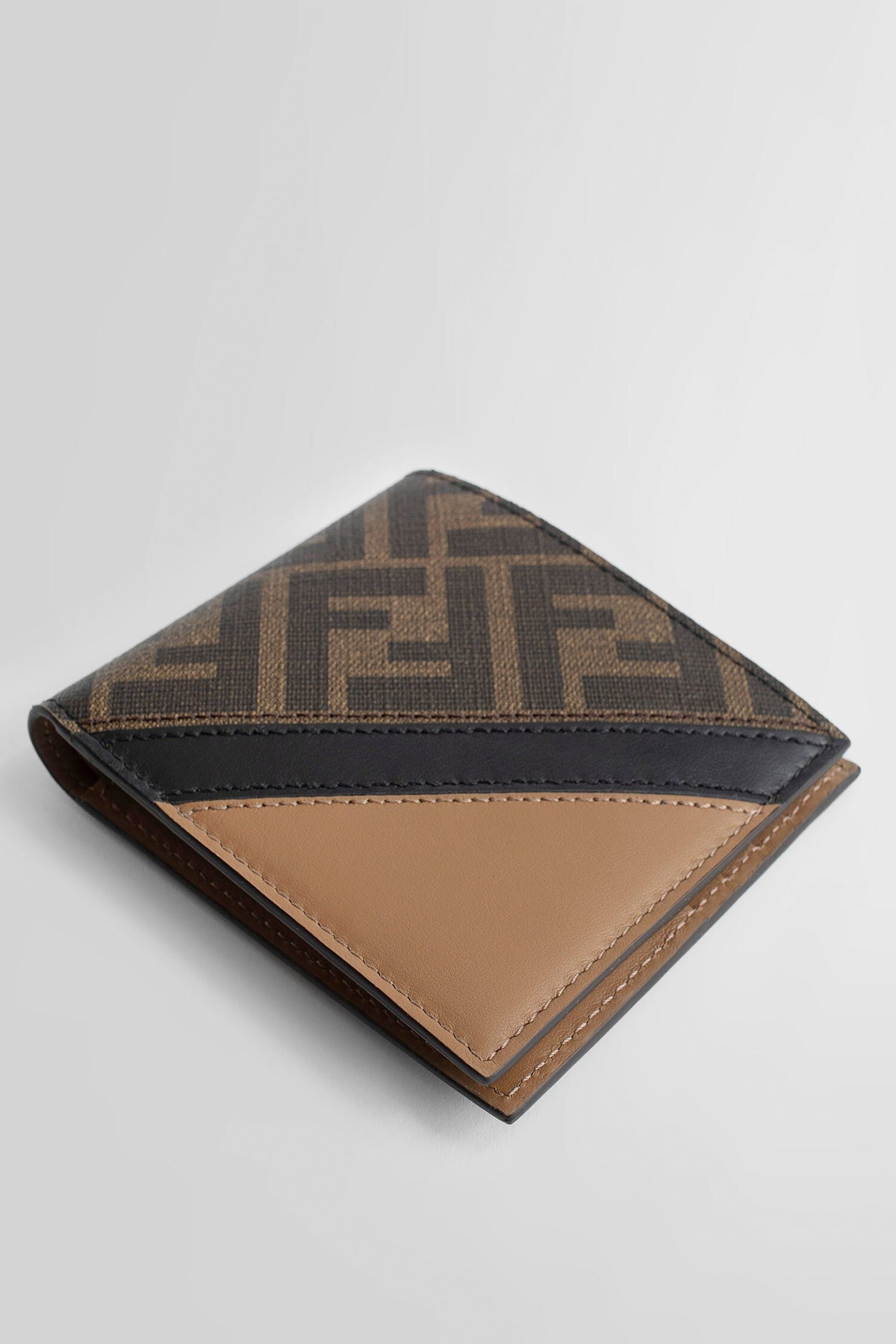 logo bifold wallet