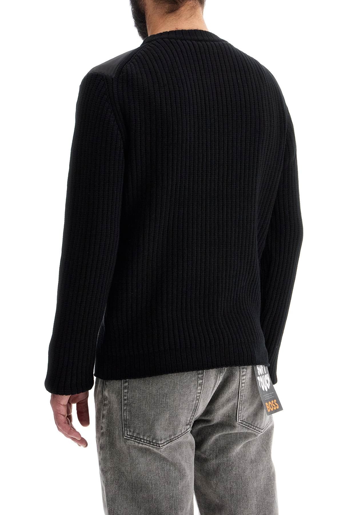 men's black cotton sweater with round neck and pocket