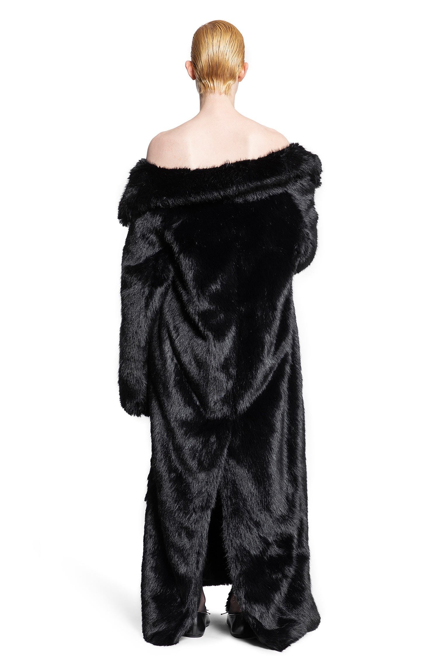 Off Shoulder Coat In Fake Fur