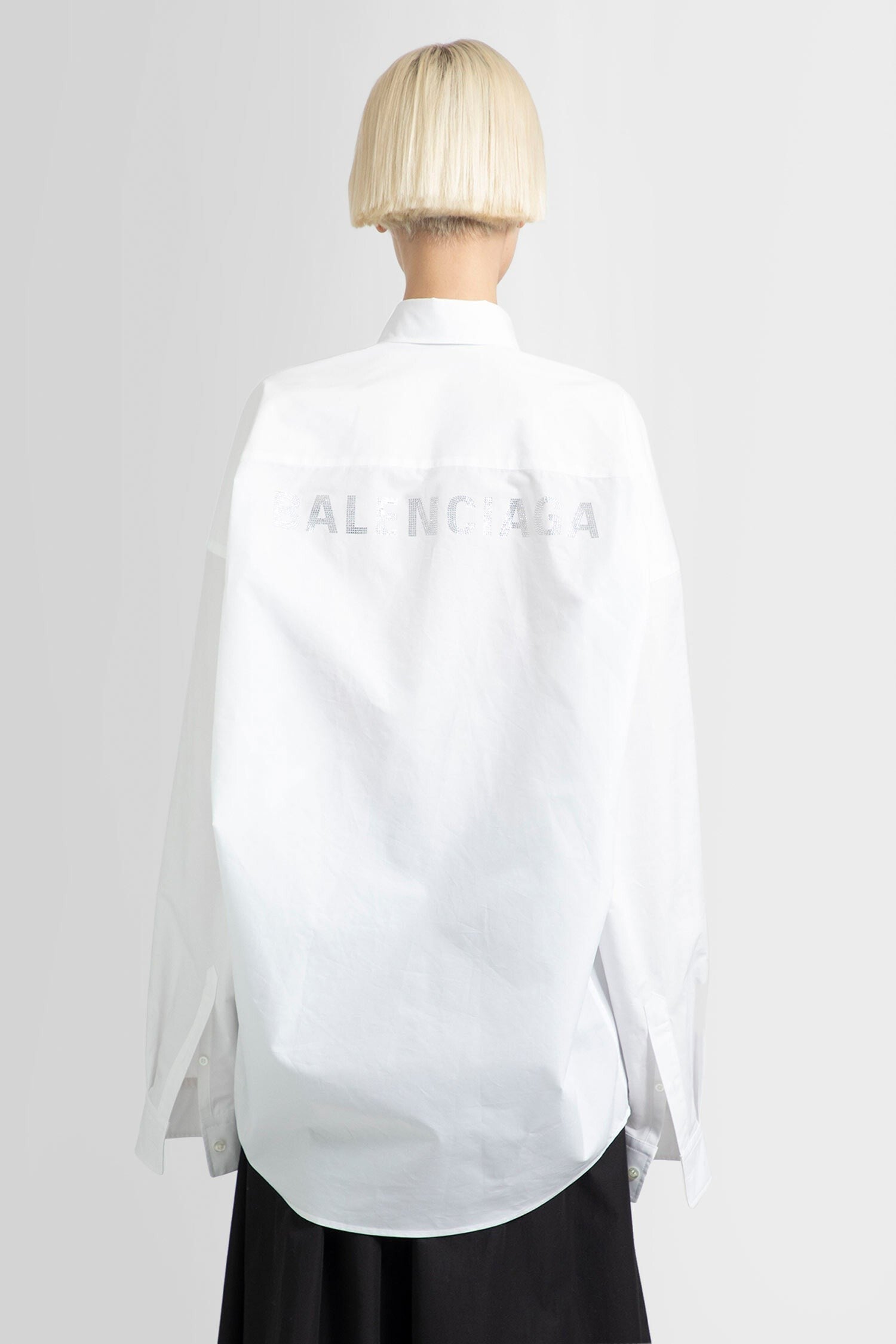 oversized logo pocket shirt in cotton poplin