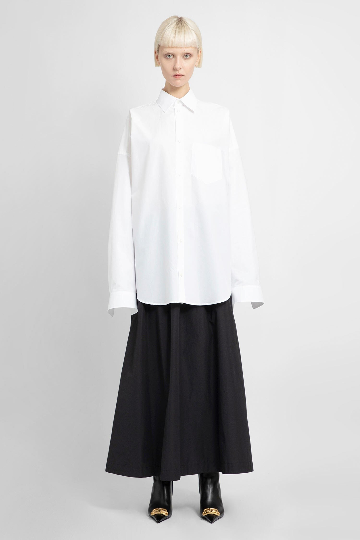 oversized logo pocket shirt in cotton poplin