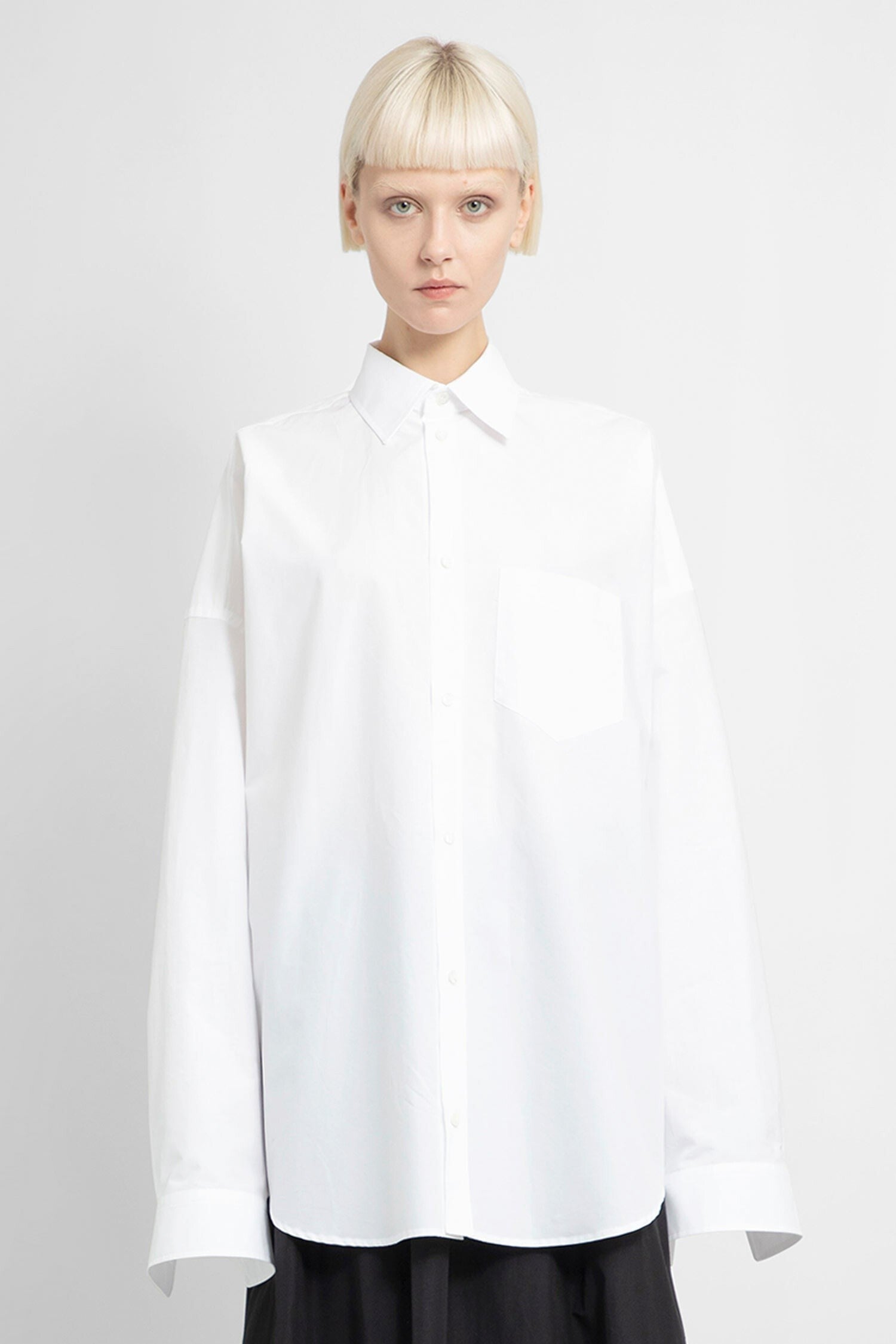 oversized logo pocket shirt in cotton poplin