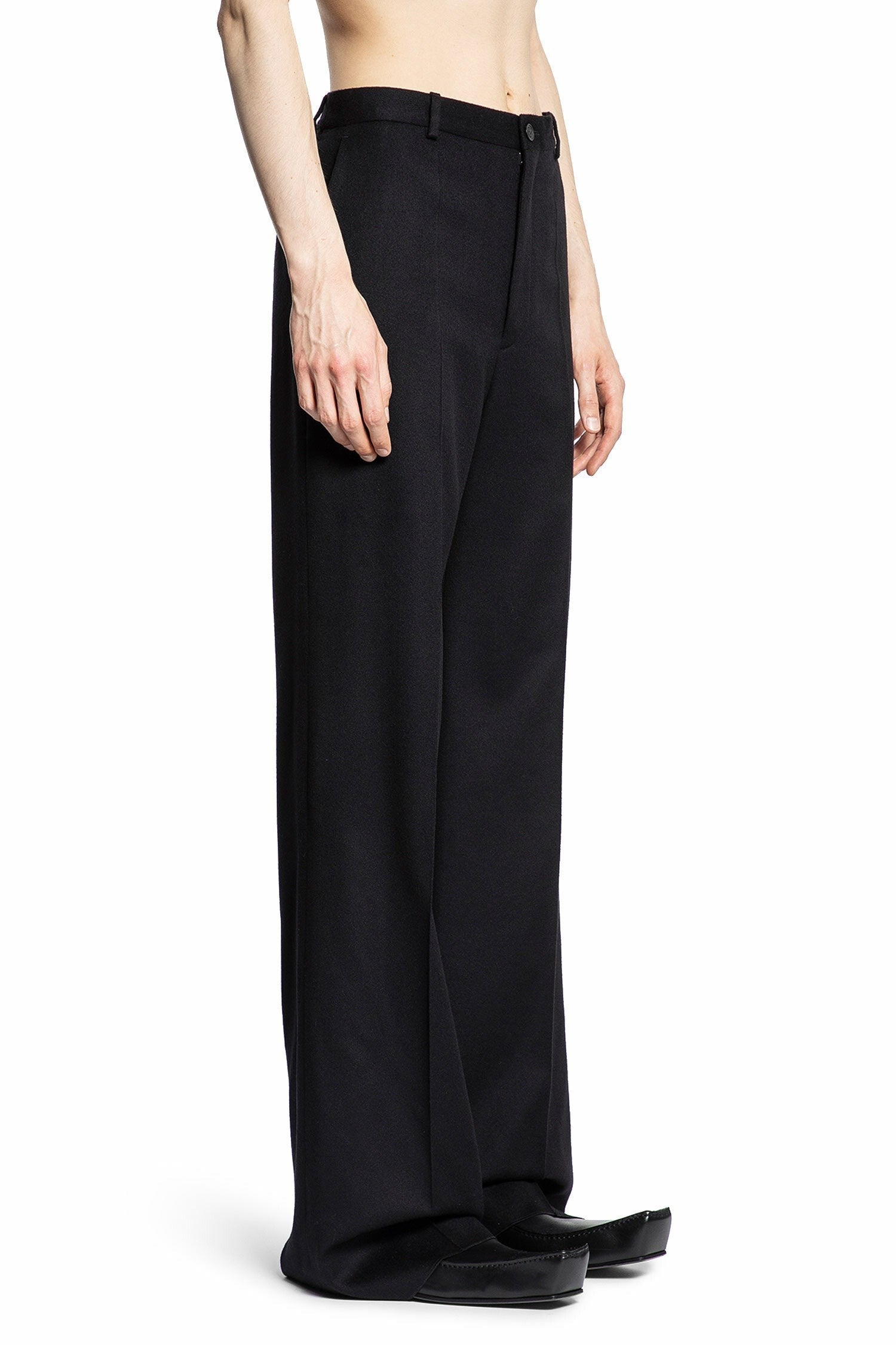regular fit pants