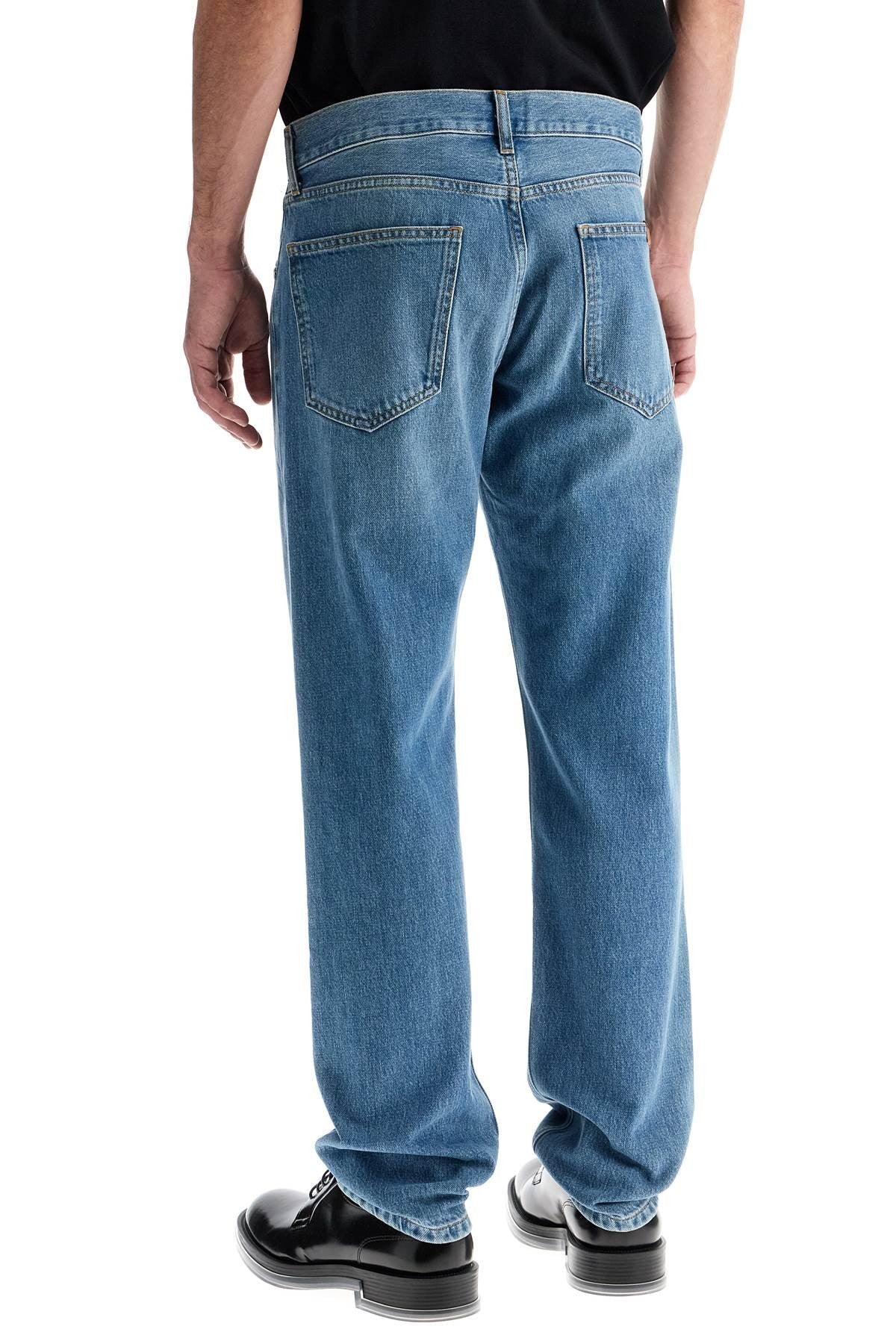 slim fit jeans for stylish