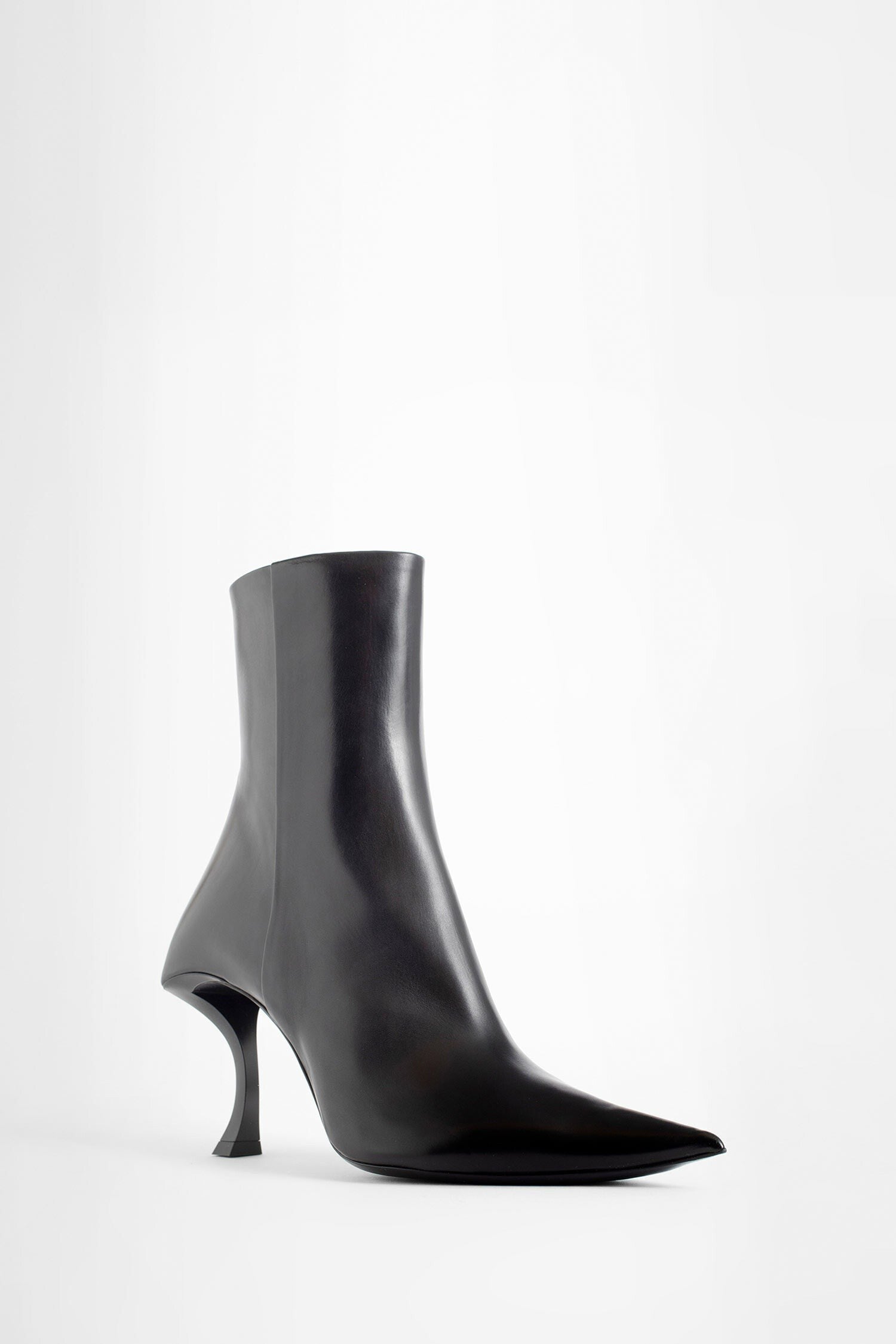 Soft Calfskin Hourglass Boots