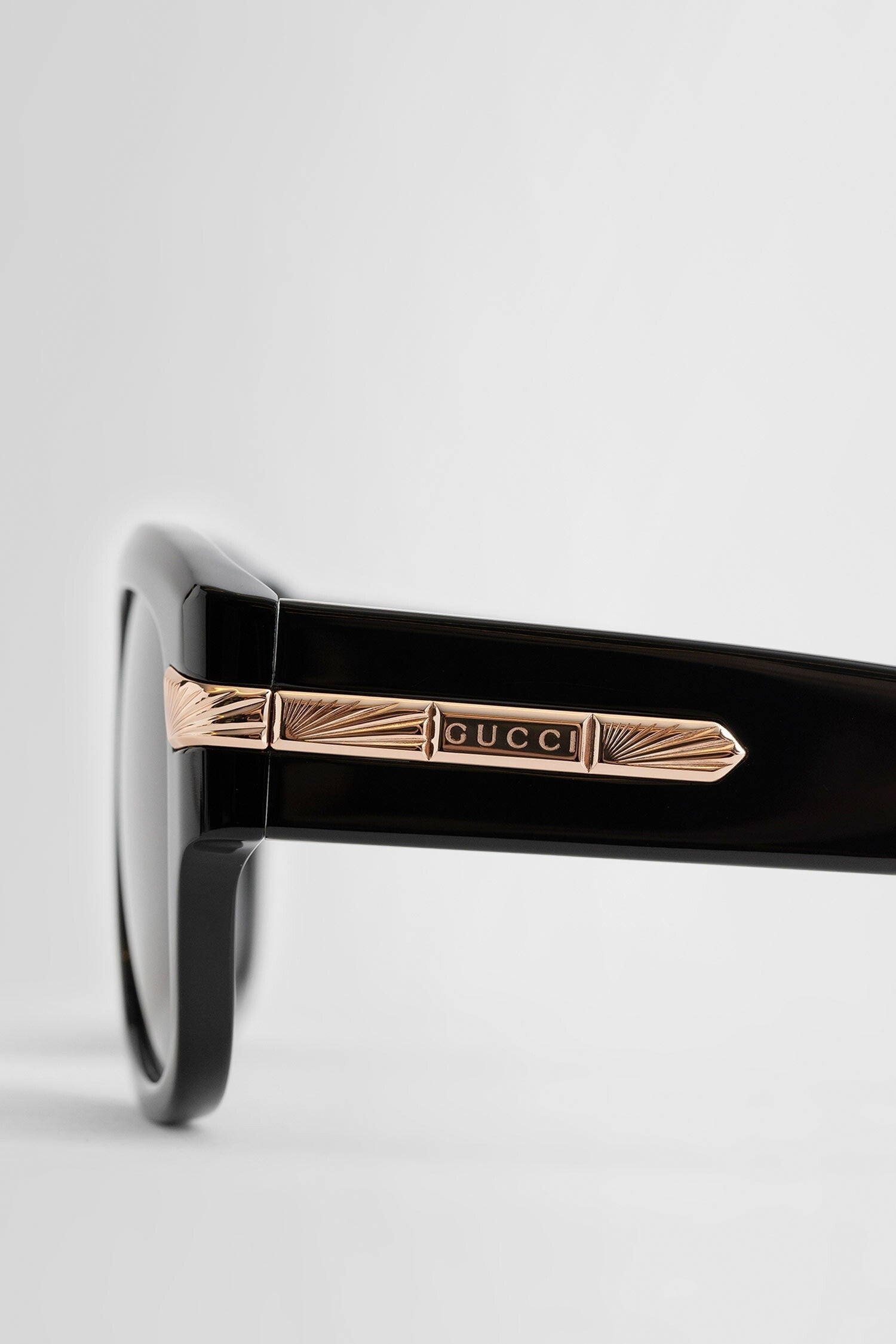 Squared Frame Sunglasses