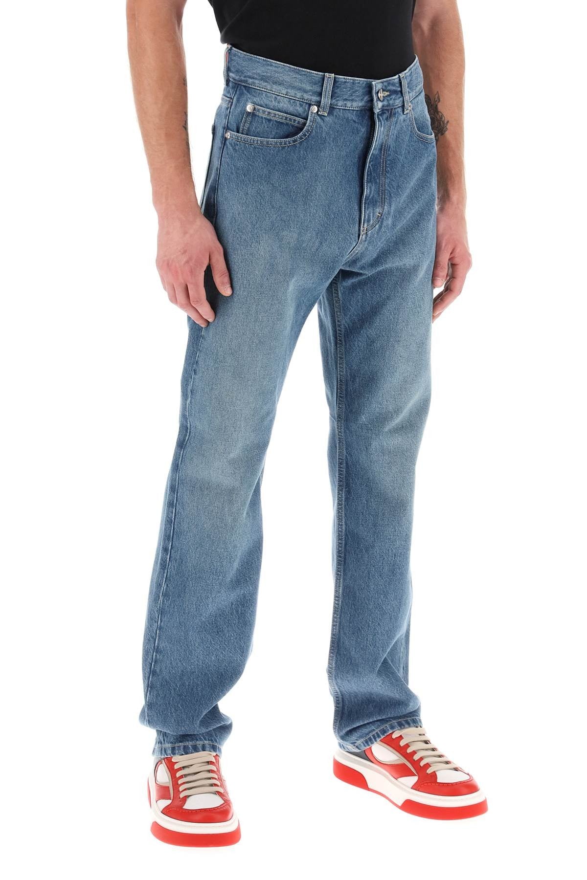 Straight Jeans