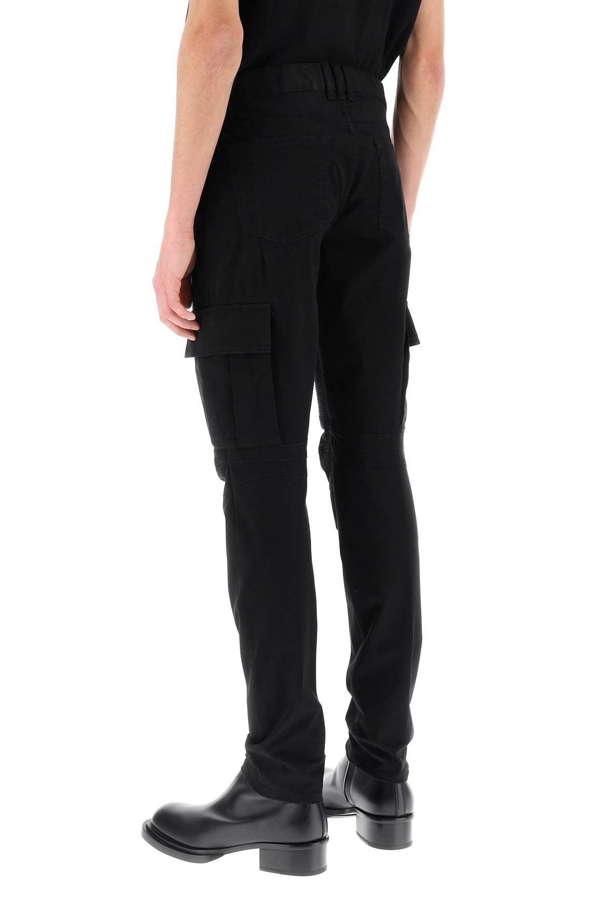 tapered cargo pants